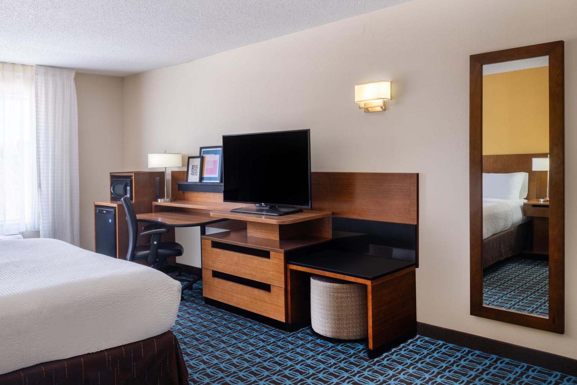 Garner Hotel Macon West By Ihg מראה חיצוני תמונה