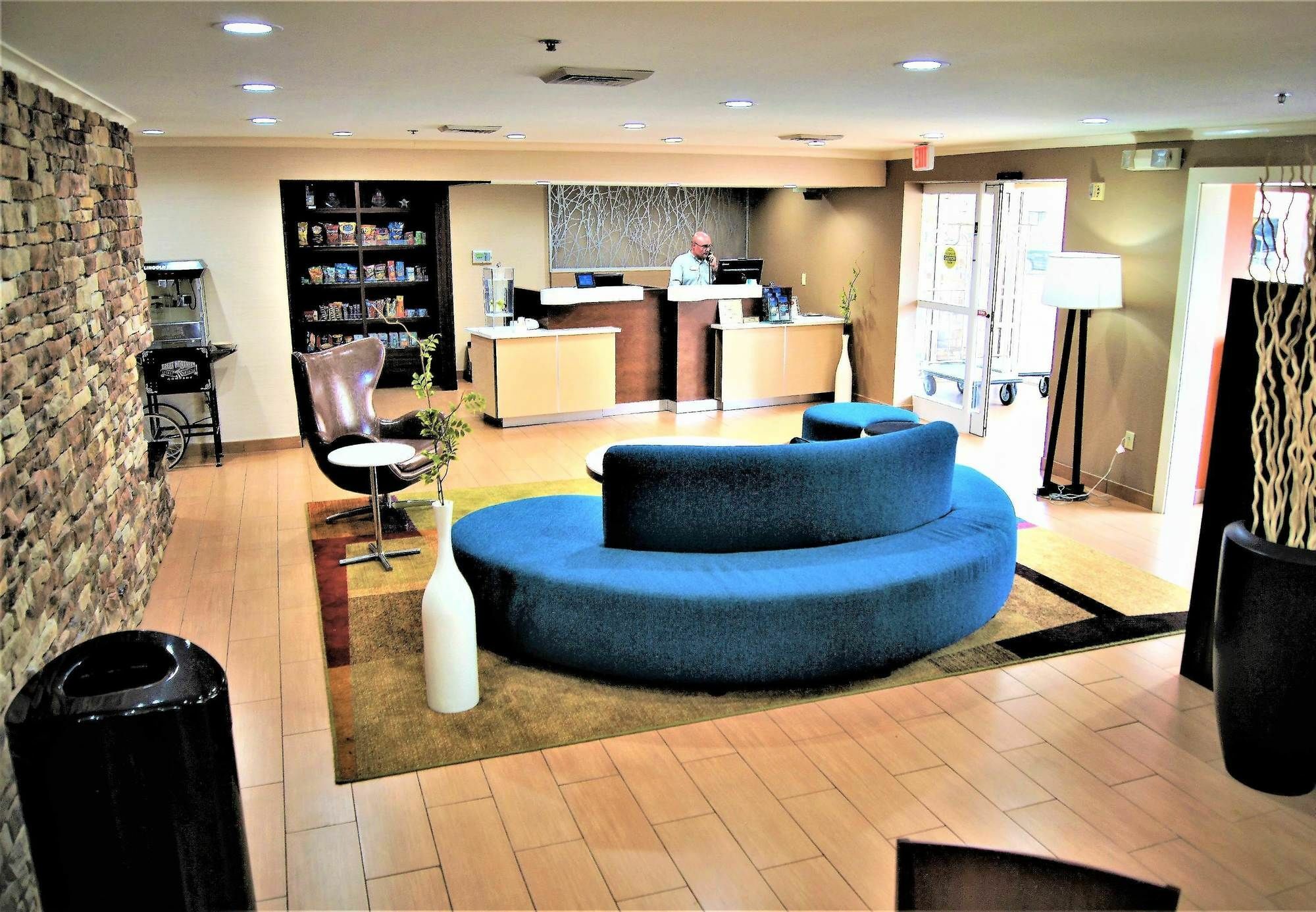 Garner Hotel Macon West By Ihg מראה חיצוני תמונה